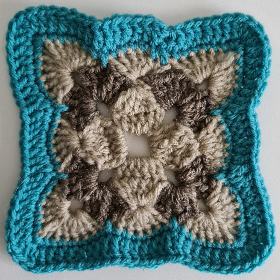 Granny Square - Tricolor Cluster